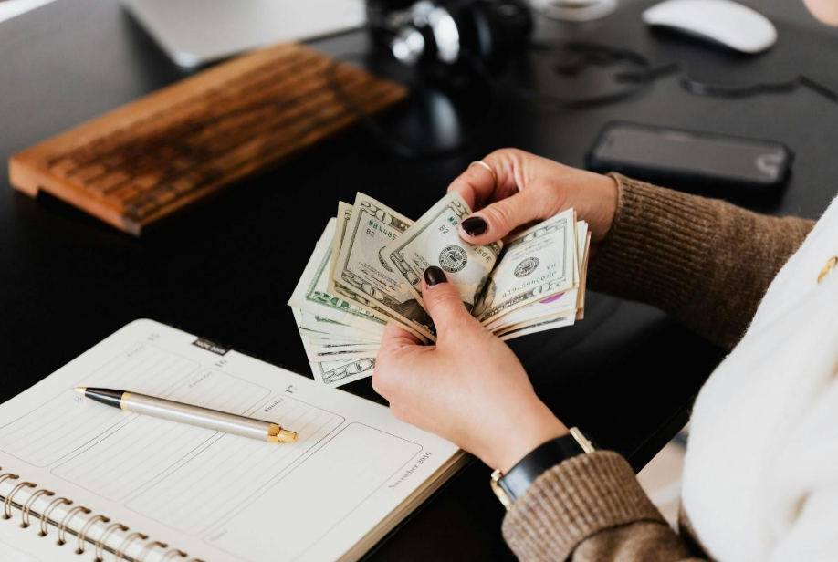 Smart Risk: Understanding Where to Put Your Money in Today’s Economy